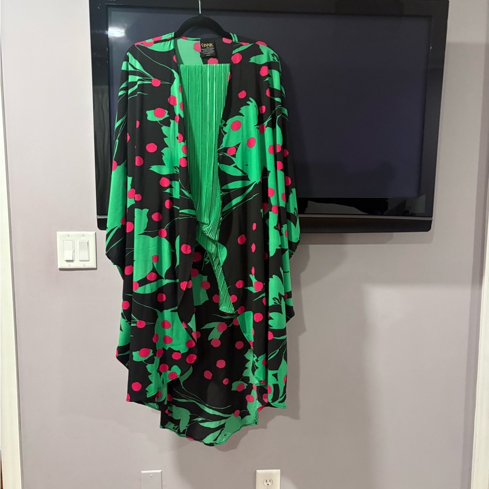 Chic Green and Pink Cape
